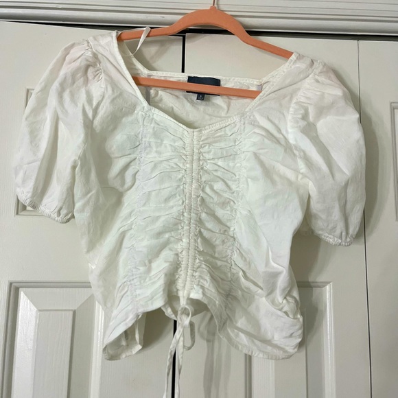 Hudson- white scrunched v-neck with tie. - Picture 1 of 1